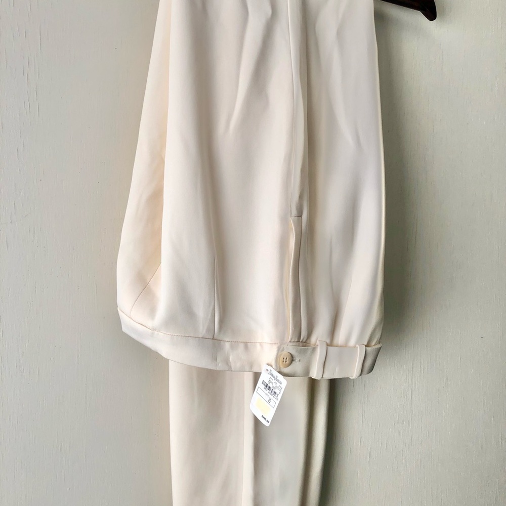 NEW with Tags, Armani Collezioni, Woman’s Cream Pants, Size 6
